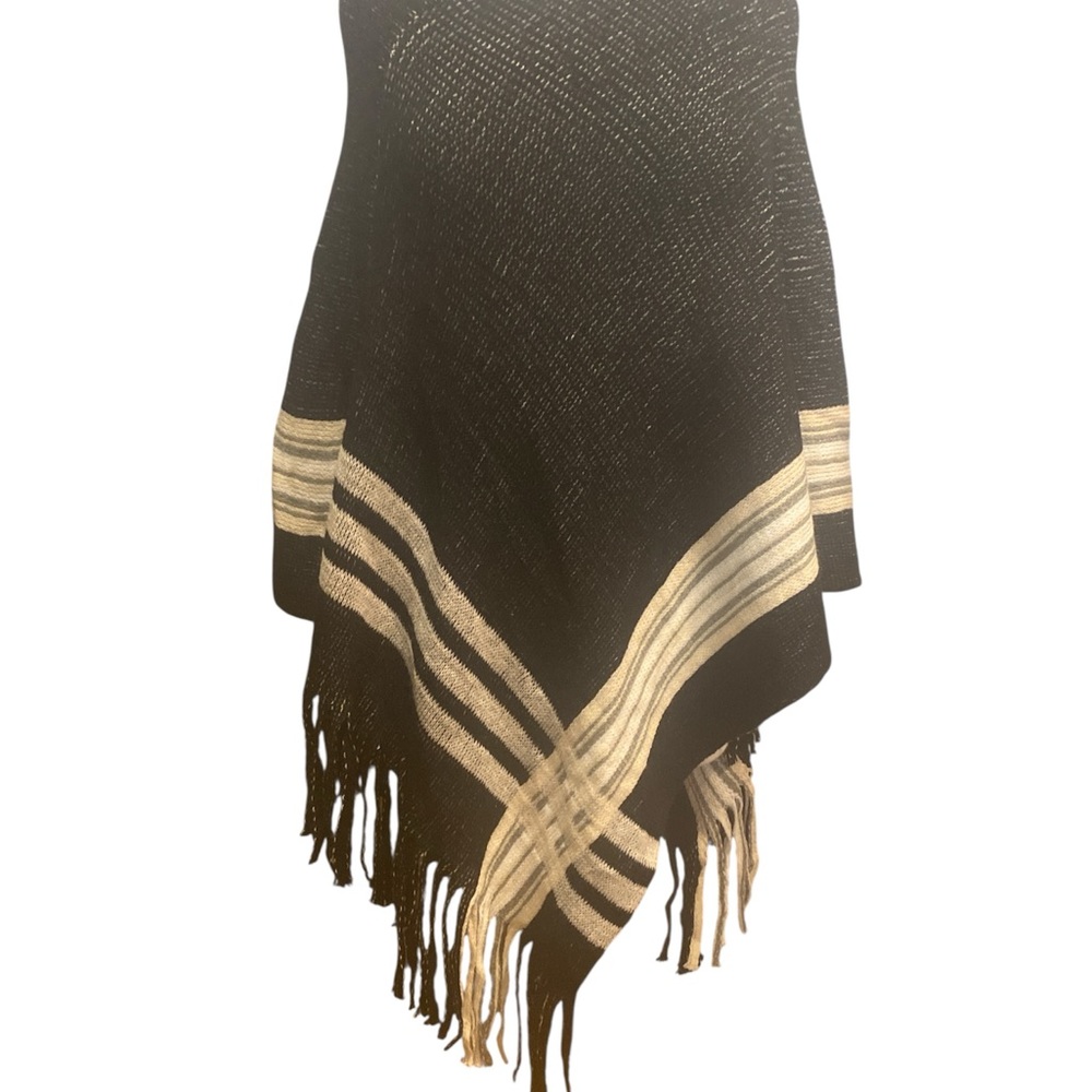 Nordstrom Black and White Patterned Poncho